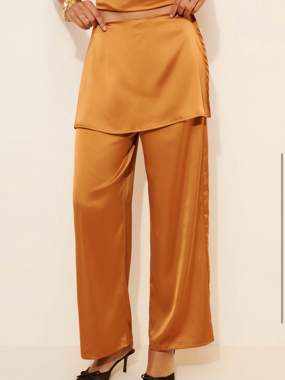 Satin Wide-Leg Pants in Warm Caramel